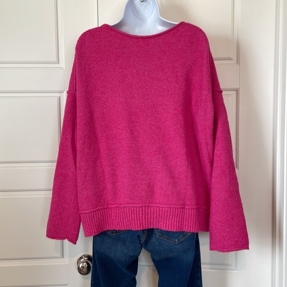 Yummy Sweater Co Pullover Sweater. - Picture 3 of 4